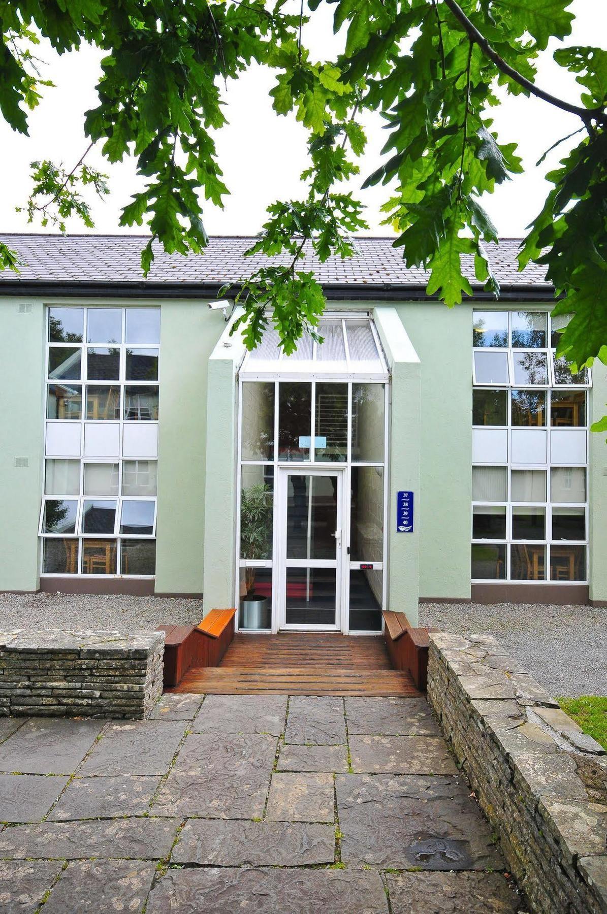 Corrib Village Apartments University Of Galway Exterior foto